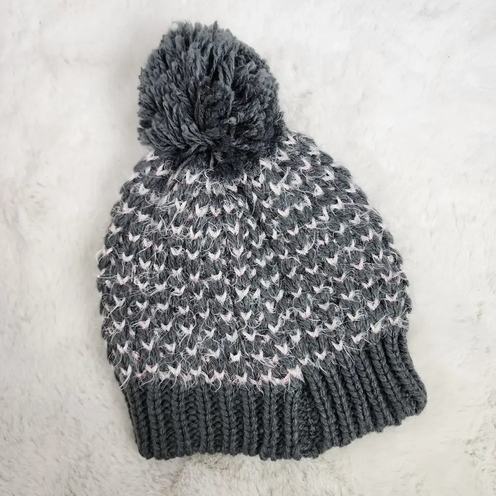 Melrose & Market NWT Gray Pink Eyelash Knit Pom Pom Beanie Hat Cozy